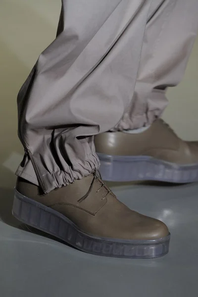 Look 8